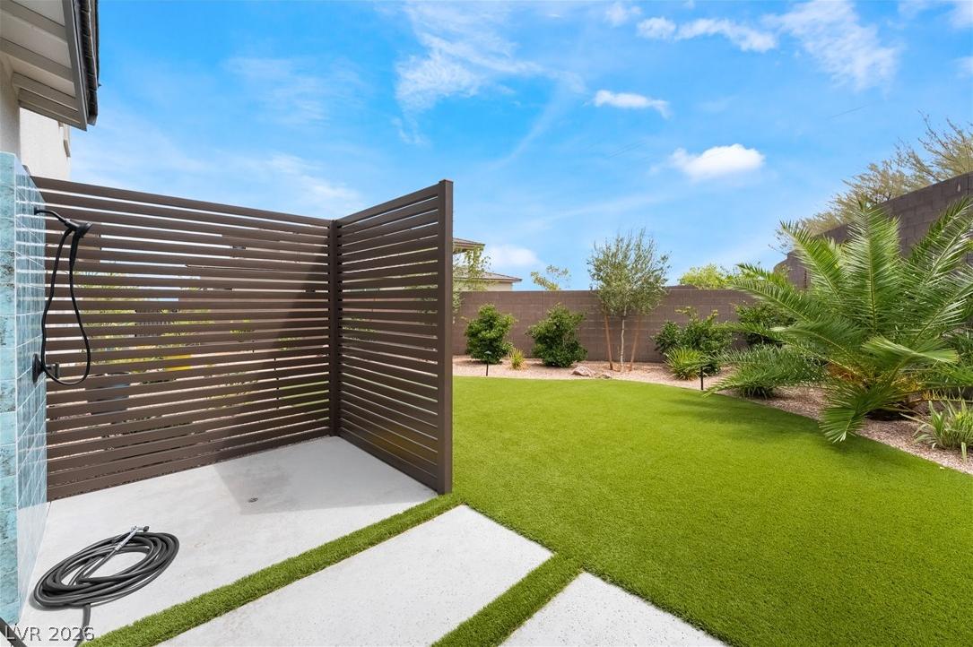 Convenient open-air outdoor shower by the private pool at 127 Malpaso